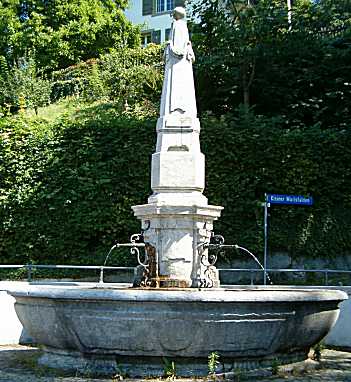 fountain at the bear pit